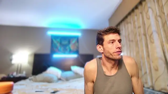 Snapshot of savageconfidence chatting on 11/28/25, 05:21 savageconfidence online show from 11/28/25, 05:21