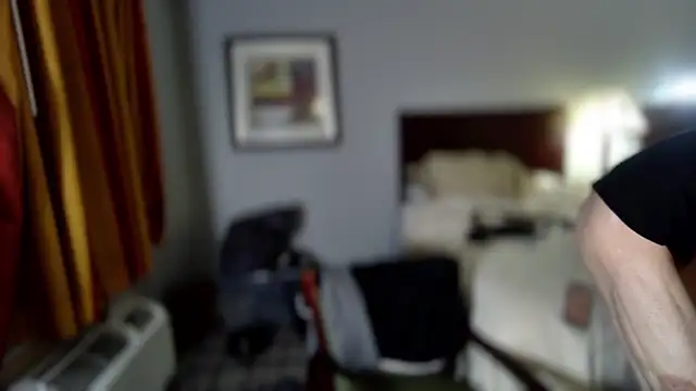 Snapshot of savageconfidence chatting on 12/02/25, 09:47 savageconfidence online show from 12/02/25, 09:47