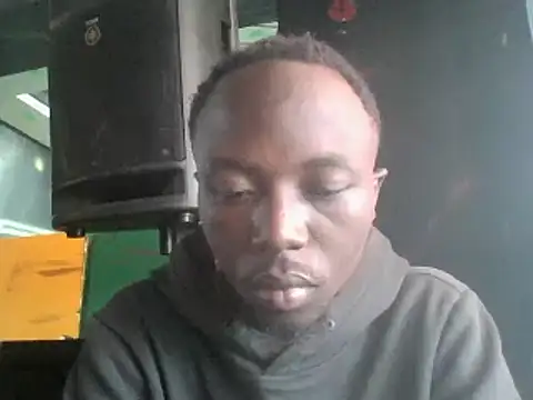 Snapshot of Cedric254 chatting on 02/20/25, 07:45 Cedric254 online show from 02/20/25, 07:45