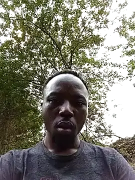 Snapshot of Cedric254 chatting on 03/09/25, 10:30 Cedric254 online show from 03/09/25, 10:30