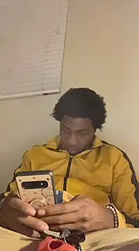 Snapshot of gaimov3r2024 chatting on 12/27/24, 11:50 gaimov3r2024 online show from 12/27/24, 11:50