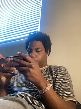 Snapshot of gaimov3r2024 chatting on 12/29/24, 05:01 gaimov3r2024 online show from 12/29/24, 05:01