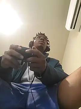 Snapshot of gaimov3r2024 chatting on 01/27/25, 06:09 gaimov3r2024 online show from 01/27/25, 06:09