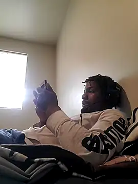 Snapshot of gaimov3r2024 chatting on 01/28/25, 10:23 gaimov3r2024 online show from 01/28/25, 10:23