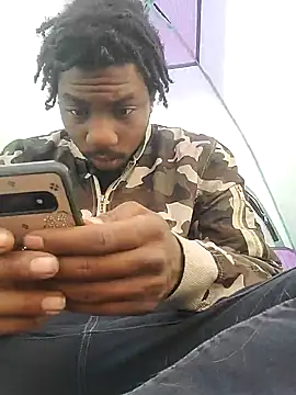 Snapshot of gaimov3r2024 chatting on 02/09/25, 09:17 gaimov3r2024 online show from 02/09/25, 09:17