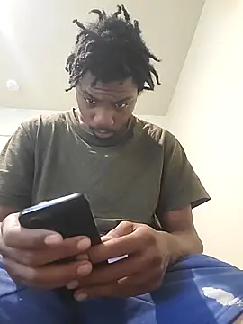 Snapshot of gaimov3r2024 chatting on 02/12/25, 05:05 gaimov3r2024 online show from 02/12/25, 05:05