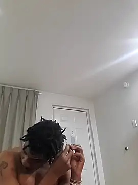 Snapshot of gaimov3r2024 chatting on 02/17/25, 04:20 gaimov3r2024 online show from 02/17/25, 04:20