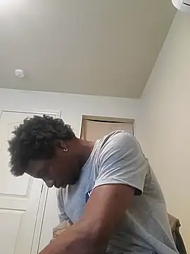 Snapshot of gaimov3r2024 chatting on 02/19/25, 06:54 gaimov3r2024 online show from 02/19/25, 06:54