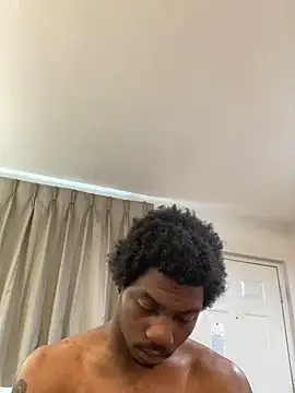 Snapshot of gaimov3r2024 chatting on 02/25/25, 03:27 gaimov3r2024 online show from 02/25/25, 03:27