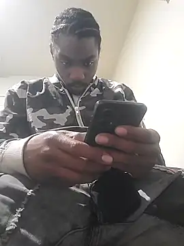 Snapshot of gaimov3r2024 chatting on 03/07/25, 08:23 gaimov3r2024 online show from 03/07/25, 08:23