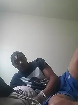 Snapshot of gaimov3r2024 chatting on 03/11/25, 09:15 gaimov3r2024 online show from 03/11/25, 09:15