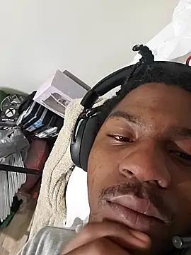 Snapshot of gaimov3r2024 chatting on 09/12/25, 09:20 gaimov3r2024 online show from 09/12/25, 09:20