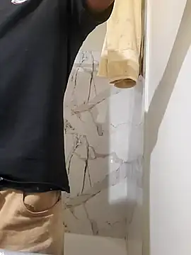 Snapshot of gaimov3r2024 chatting on 10/04/25, 11:14 gaimov3r2024 online show from 10/04/25, 11:14