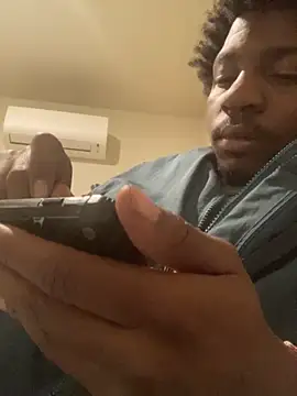 Snapshot of gaimov3r2024 chatting on 10/27/25, 08:18 gaimov3r2024 online show from 10/27/25, 08:18