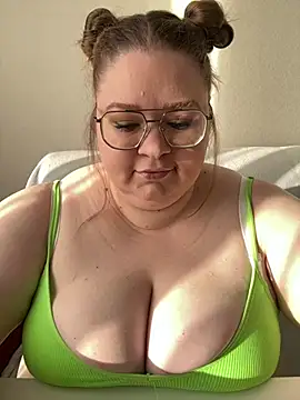 Chloe WS online show from 03/18/25, 04:58