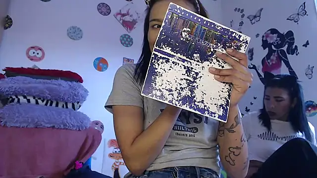 Yaumiko online show from 01/31/25, 09:37