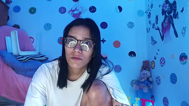 Yaumiko online show from 03/08/25, 12:09