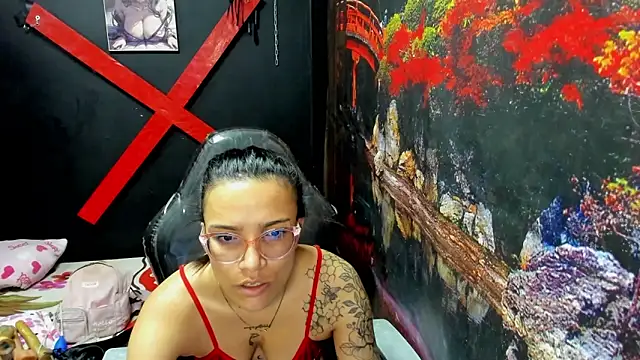 Snapshot of Yaumiko chatting on 12/16/25, 01:49 Yaumiko online show from 12/16/25, 01:49