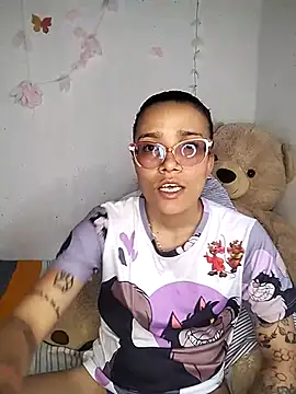 Snapshot of Yaumiko chatting on 02/06/26, 03:26 Yaumiko online show from 02/06/26, 03:26