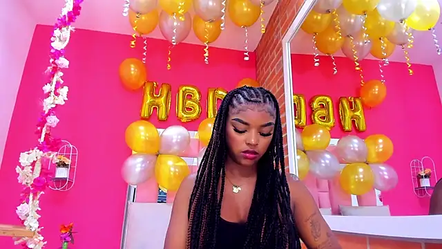 Snapshot of malu_horny_69 chatting on 12/06/24, 06:06 malu horny 69 online show from 12/06/24, 06:06