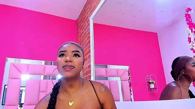 Snapshot of malu_horny_69 chatting on 03/19/25, 07:38 malu horny 69 online show from 03/19/25, 07:38