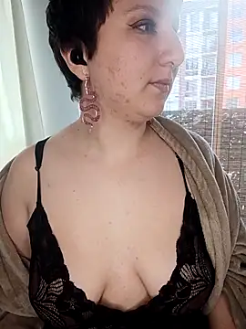 Ximenna Cruz online show from 09/13/25, 07:46