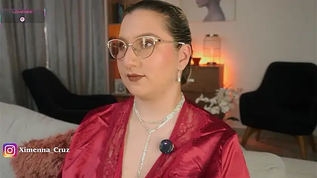 Ximenna Cruz online show from 03/04/26, 12:00