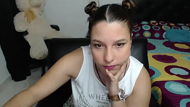 Snapshot of alexia_87 chatting on 01/26/25, 12:05 alexia 87 online show from 01/26/25, 12:05