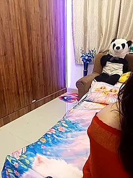 Snapshot of Divya_girl chatting on 05/21/26, 03:41 Divya girl online show from 05/21/26, 03:41