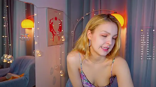 stay with alice online show from 04/04/26, 04:04