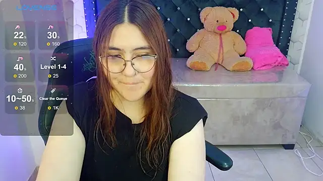 Snapshot of conniejames_m chatting on 05/07/26, 10:42 conniejames m online show from 05/07/26, 10:42