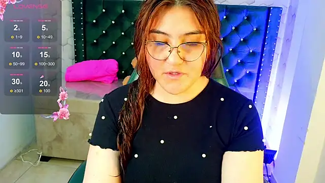 Snapshot of conniejames_m chatting on 06/05/26, 11:05 conniejames m online show from 06/05/26, 11:05