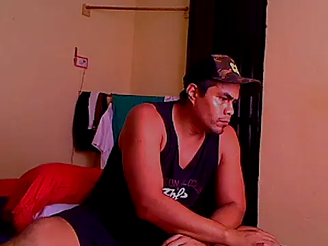 Snapshot of lozter345 chatting on 09/22/25, 09:39 lozter345 online show from 09/22/25, 09:39