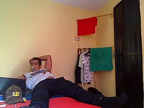 Snapshot of lozter345 chatting on 10/03/25, 09:34 lozter345 online show from 10/03/25, 09:34