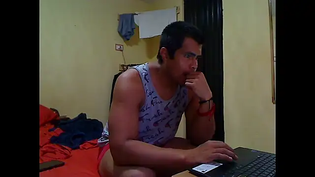 Snapshot of lozter345 chatting on 10/07/25, 11:35 lozter345 online show from 10/07/25, 11:35