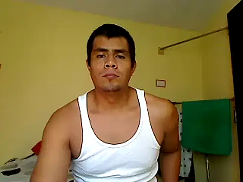 Snapshot of lozter345 chatting on 10/21/25, 08:42 lozter345 online show from 10/21/25, 08:42