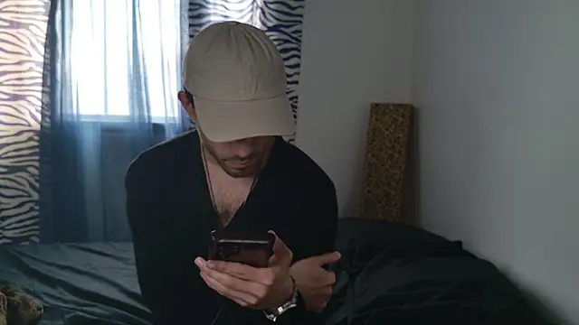 JackDesFeux online show from 04/12/26, 06:02