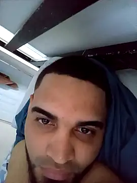 luismanuel 1998 online show from 11/02/25, 02:41