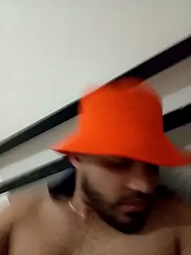 luismanuel 1998 online show from 11/29/25, 03:31