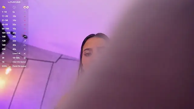 danii hill  online show from 02/14/25, 05:30