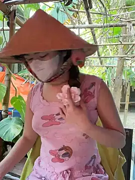 BabyThree  online show from 01/12/25, 08:25