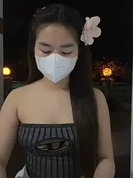 BabyThree  online show from 01/14/25, 02:00