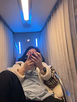 BabyThree  online show from 01/17/25, 02:39