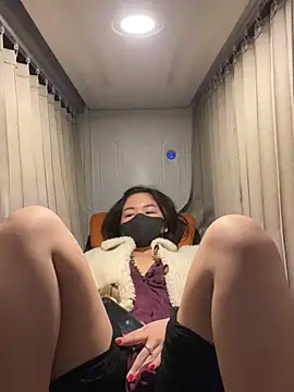 BabyThree  online show from 01/21/25, 02:37