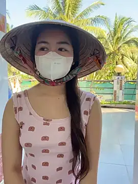 BabyThree  online show from 02/17/25, 08:52