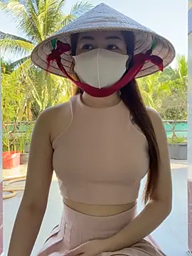 BabyThree  online show from 12/05/25, 08:12