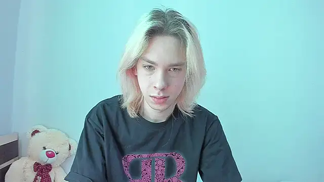 Snapshot of matt_spark chatting on 02/10/25, 06:20 matt spark online show from 02/10/25, 06:20