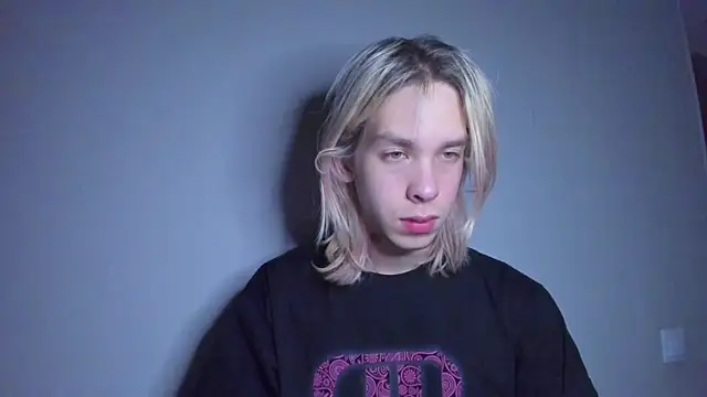 Snapshot of matt_spark chatting on 02/12/25, 08:07 matt spark online show from 02/12/25, 08:07