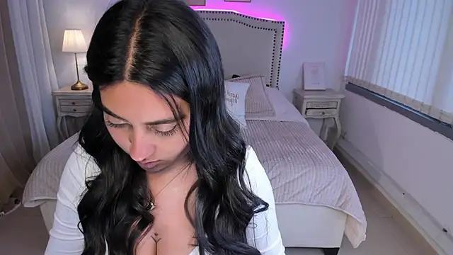 serenna se online show from 03/04/25, 08:16