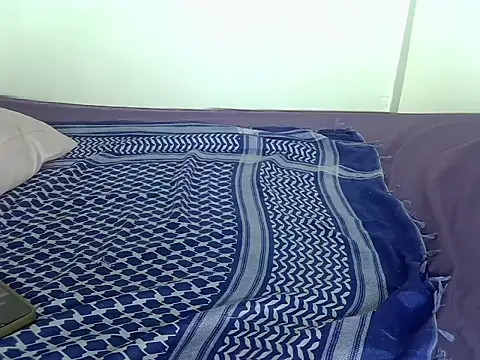 laetitia  online show from 10/22/25, 12:38